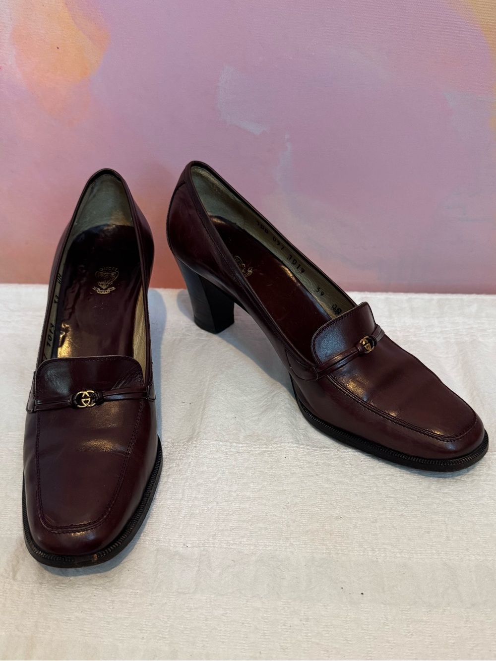 Vintage Gucci Burgundy Leather Block Heel Loafer - Picture 2 of 6